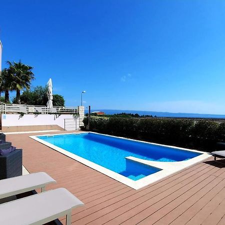 Sea View- Spacious Apartment With Shared Pool Split Exterior foto