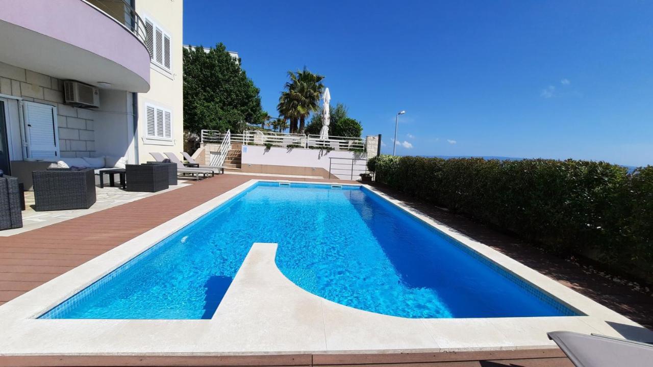 Sea View- Spacious Apartment With Shared Pool Split Exterior foto